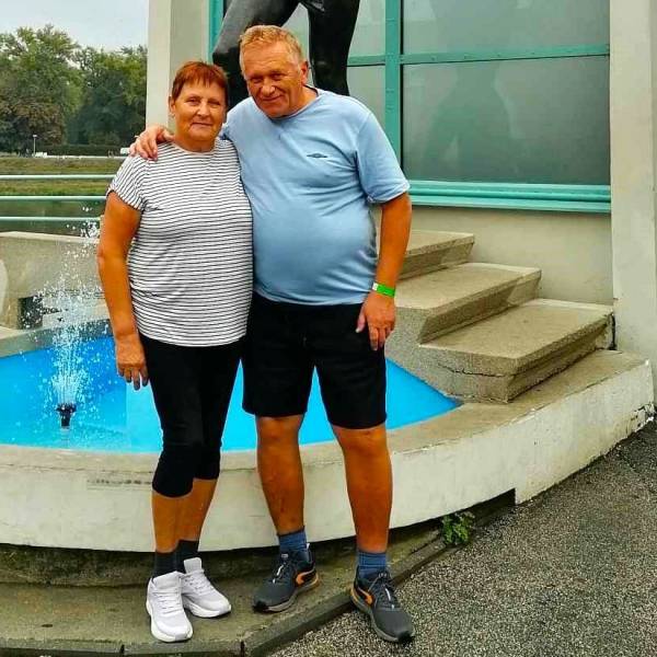 modelka s ID 0101YZFUAI p031