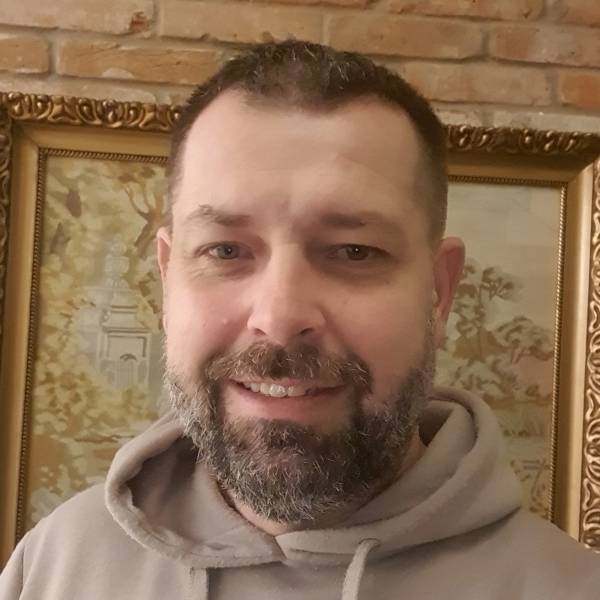 modelka s ID 0101Z9NRDR p021