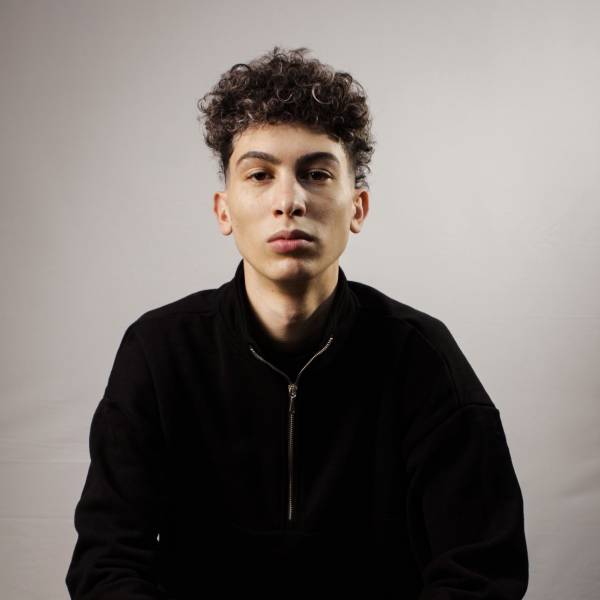 modelka s ID 0101Z9SOKX p031