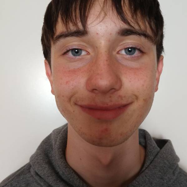 modelka s ID 0101ZBRHIC p021