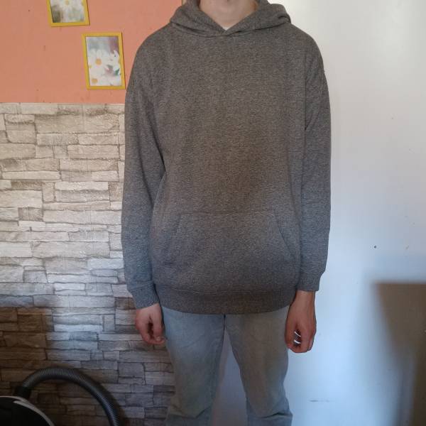 modelka s ID 0101ZBRHIC p031