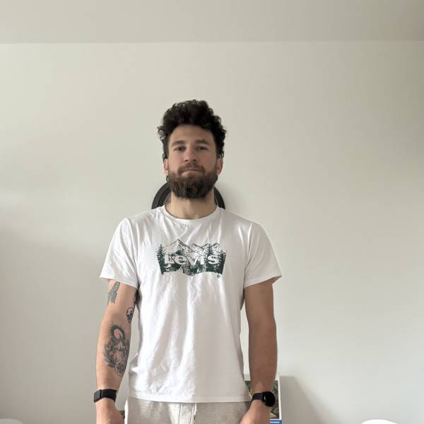 modelka s ID 0101ZN6UK7 p031