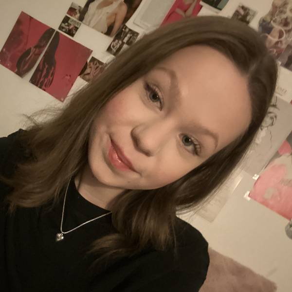 modelka s ID 010200NJFF p021