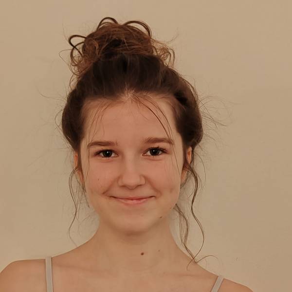 modelka s ID 010200W89V p021