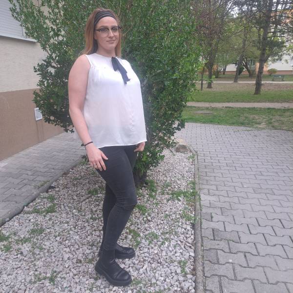 modelka s ID 010204L7PE p031