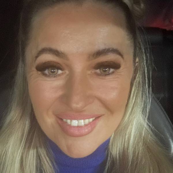 modelka s ID 010205Y014 p021