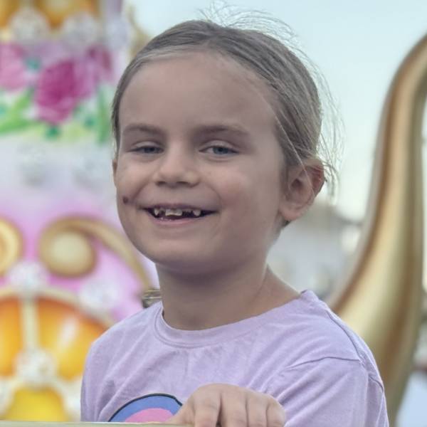 modelka s ID 0102073HL9 p021