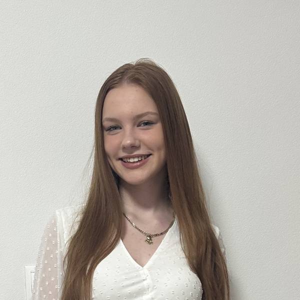 modelka s ID 010208L0FV p021