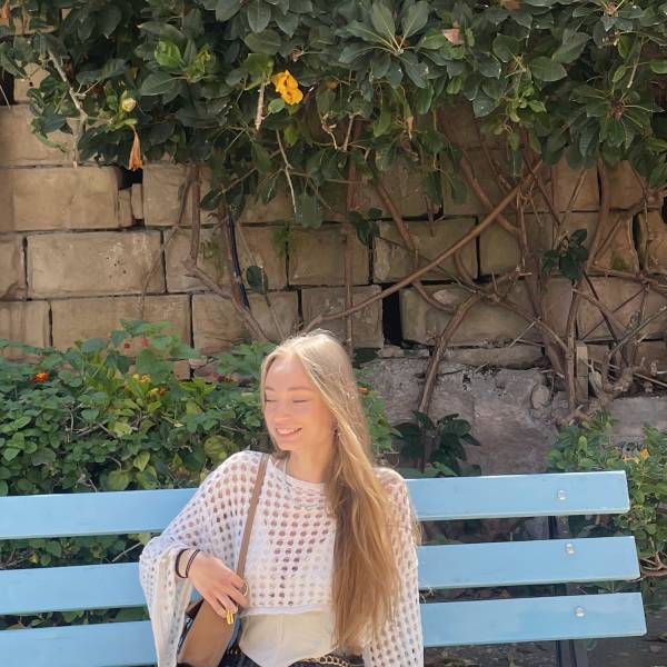 modelka s ID 01020BKP7U p021