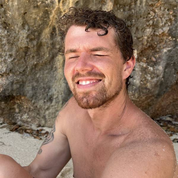 modelka s ID 01020E5C0Z p021