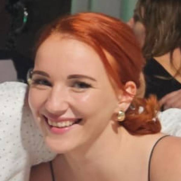 modelka s ID 01020E9CXM p021