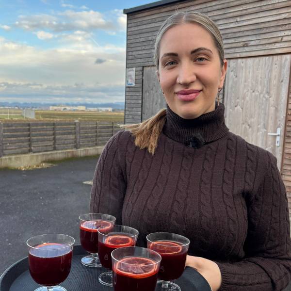 modelka s ID 01020PBENU p021