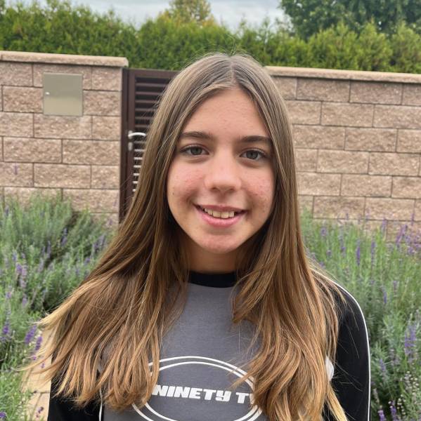 modelka s ID 010213D8IS p021