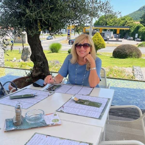 modelka s ID 010214KBB7 p021