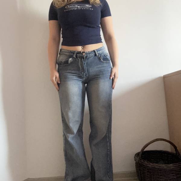 modelka s ID 01021BFCPQ p031