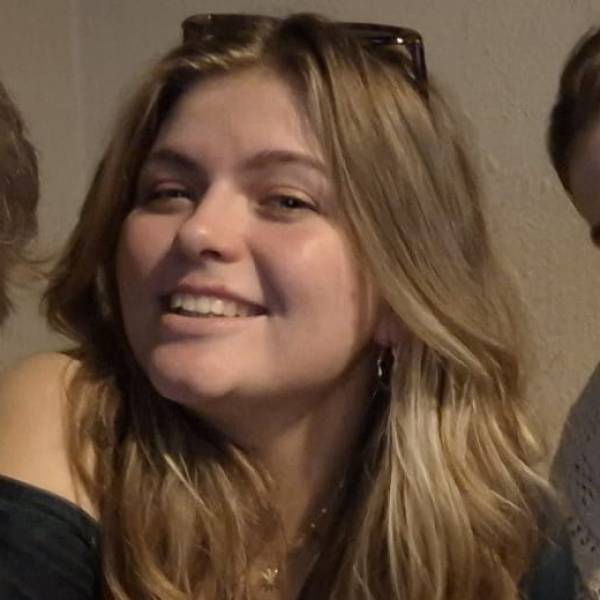 modelka s ID 01021GHHAS p021