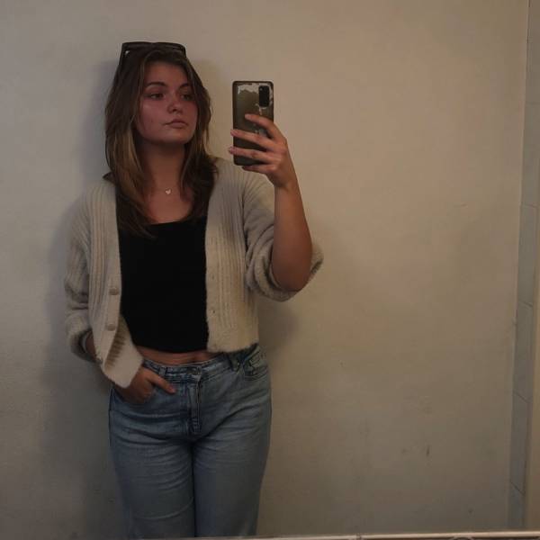 modelka s ID 01021GHHAS p031