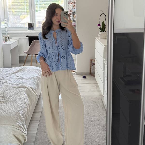 modelka s ID 01021J3E50 p031