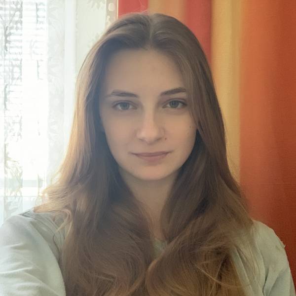 modelka s ID 01021KEIVJ p021