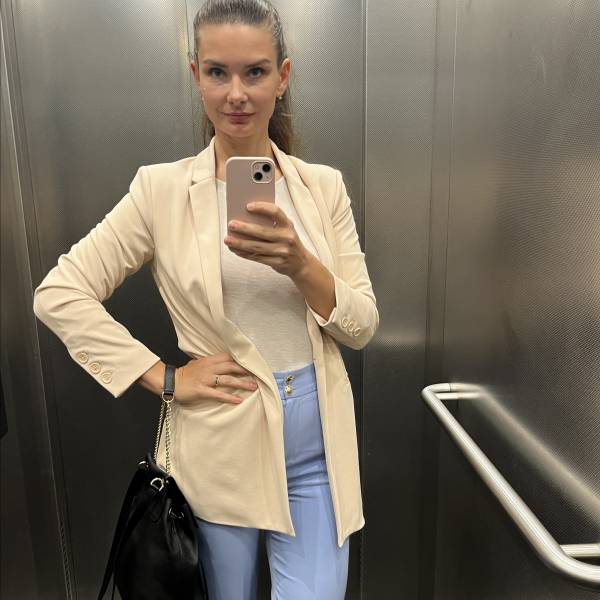 modelka s ID 01021OMPC9 p031