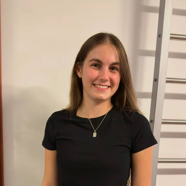 modelka s ID 01021SBII1 p021