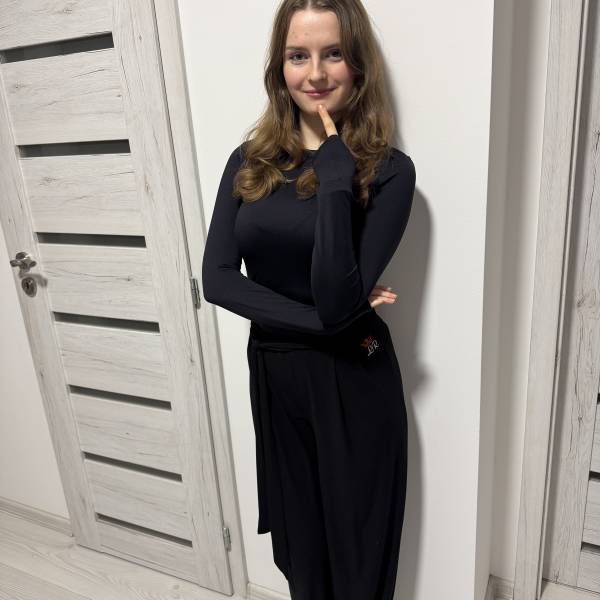 modelka s ID 01021SIZYG p031