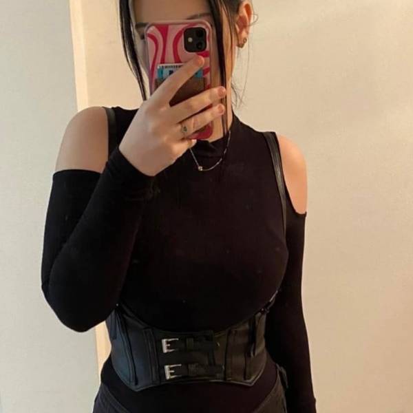 modelka s ID 010220SBRN p021