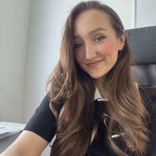 modelka s ID 010224FQ9W p021