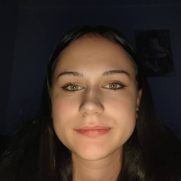 modelka s ID 01022AAKC9 p021