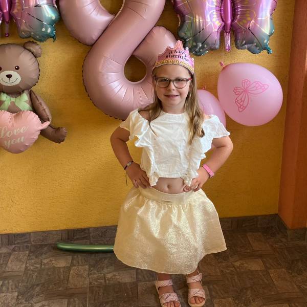 modelka s ID 01022BW8QO p031