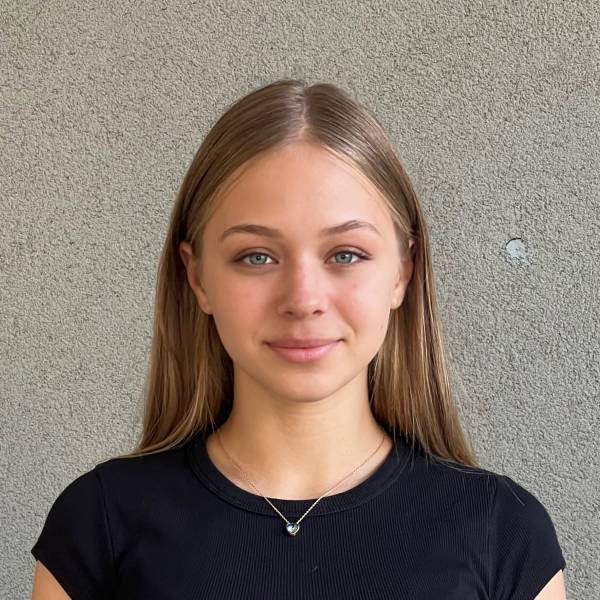 modelka s ID 01022EPEOJ p021