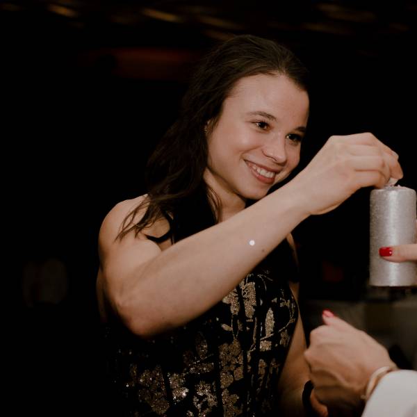 modelka s ID 01022FV7CP p021