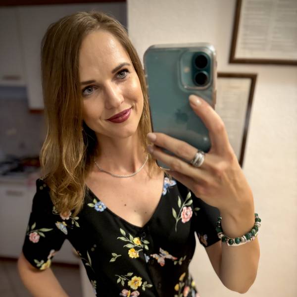 modelka s ID 01022IXGKK p021