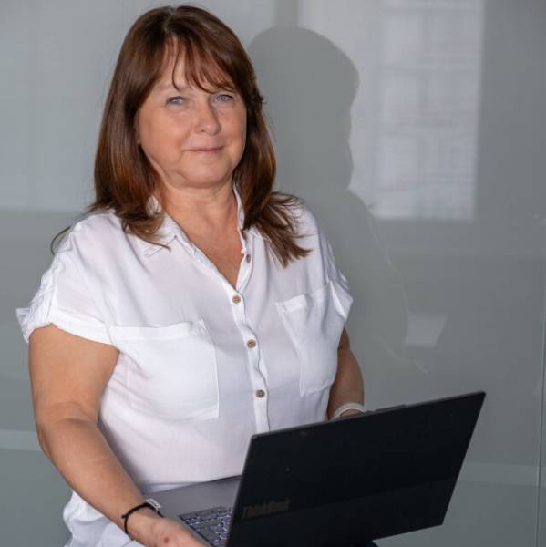 modelka s ID 01022JX1PZ p031