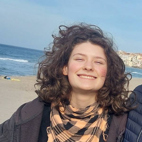 modelka s ID 010234KCN7 p021