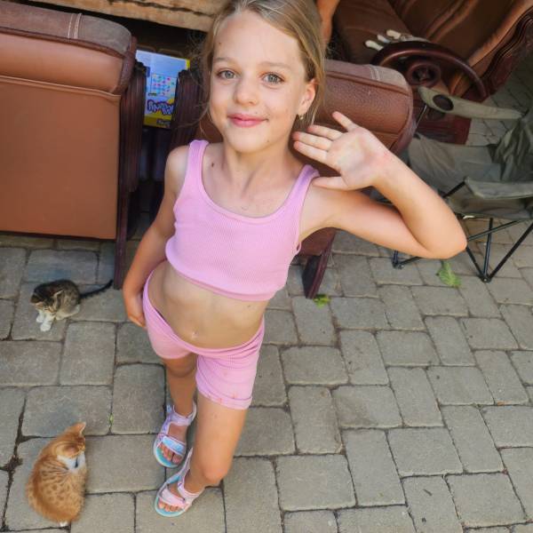 modelka s ID 0102375TAV p031
