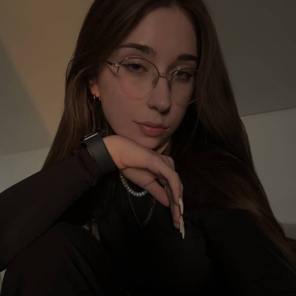 modelka s ID 01023981G6 p021