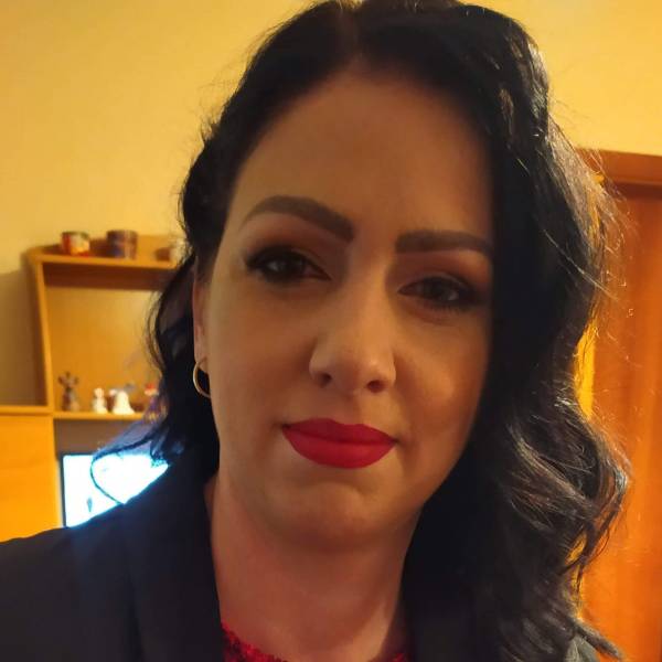 modelka s ID 01023IIM2M p021