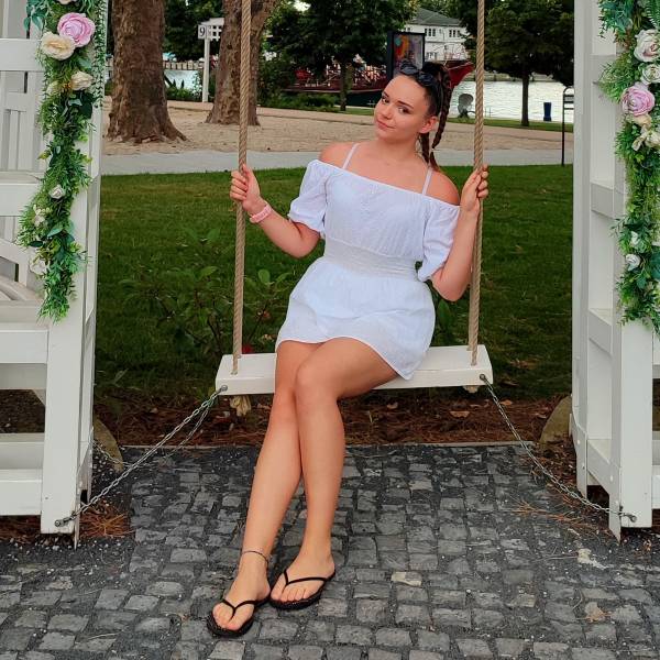 modelka s ID 01023JO0C3 p031