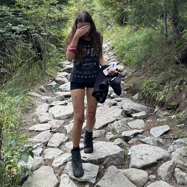 modelka s ID 01023OIK5M p031