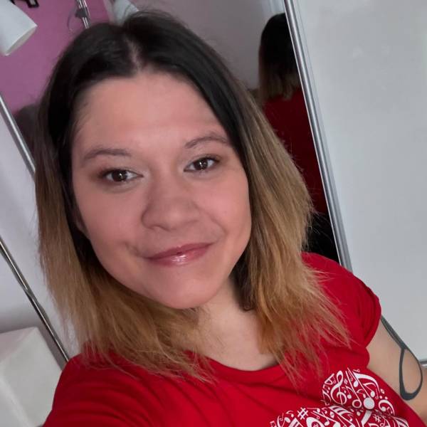 modelka s ID 01023XMYXC p021