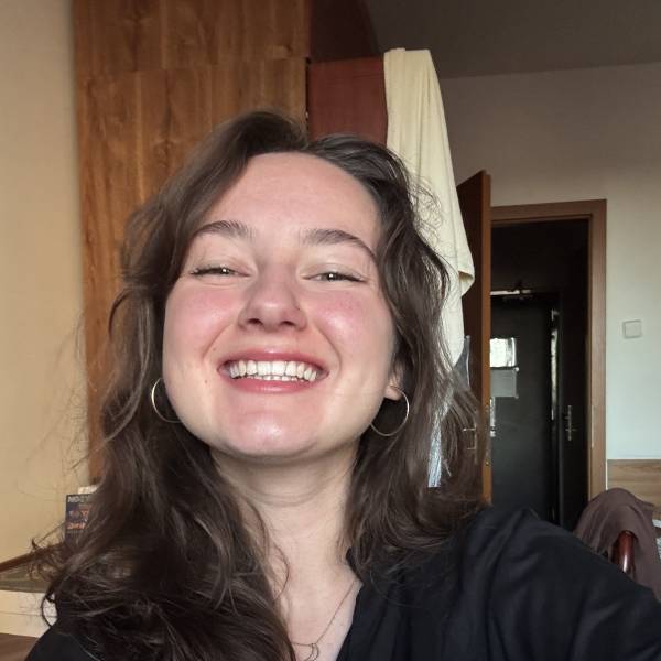 modelka s ID 0102412TV6 p021