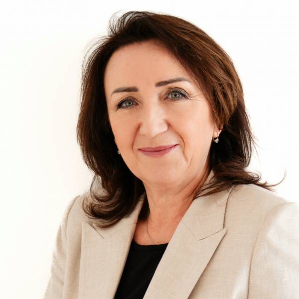 modelka s ID 01024233R8 p021