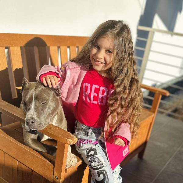 modelka s ID 010249CGC9 p021