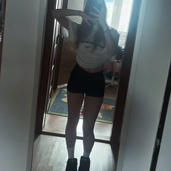 modelka s ID 01024CIU0Z p031