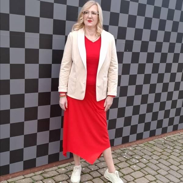 modelka s ID 01024E92KW p031