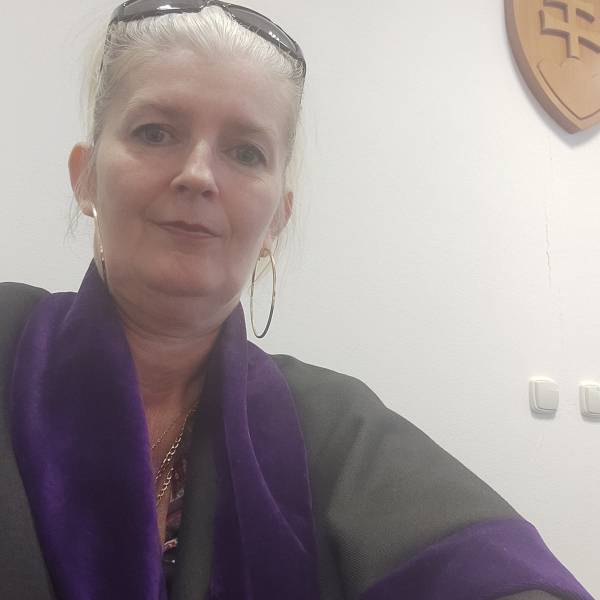 modelka s ID 01024HEFF9 p021