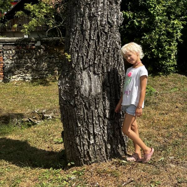 modelka s ID 01024LLJNE p031