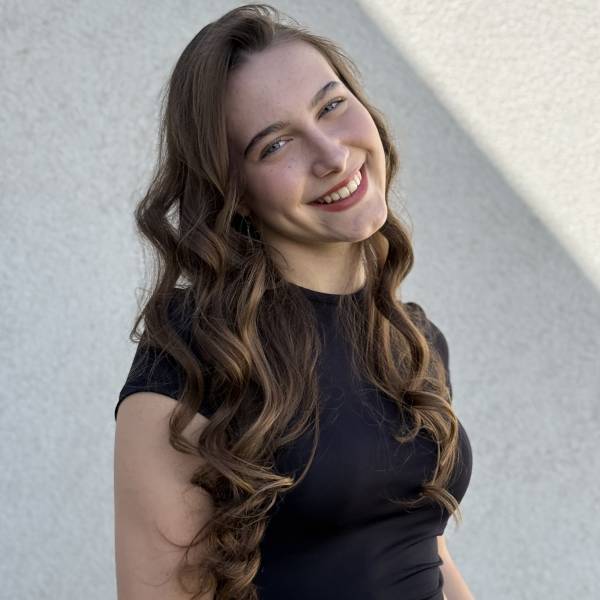 modelka s ID 01024MSMHI p021