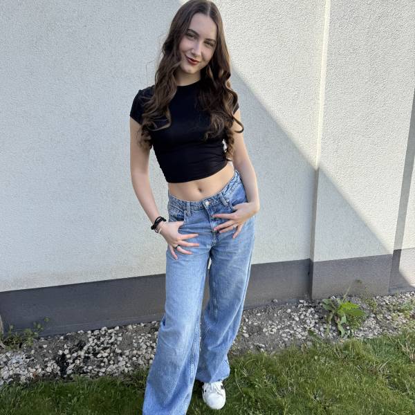 modelka s ID 01024MSMHI p031